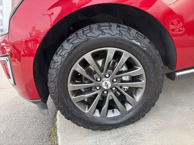 Used 2021 Ford Expedition Max Limited AWD/4WD image 9