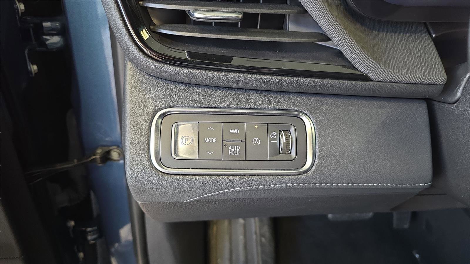 Used 2025 Buick Enclave Preferred image 22