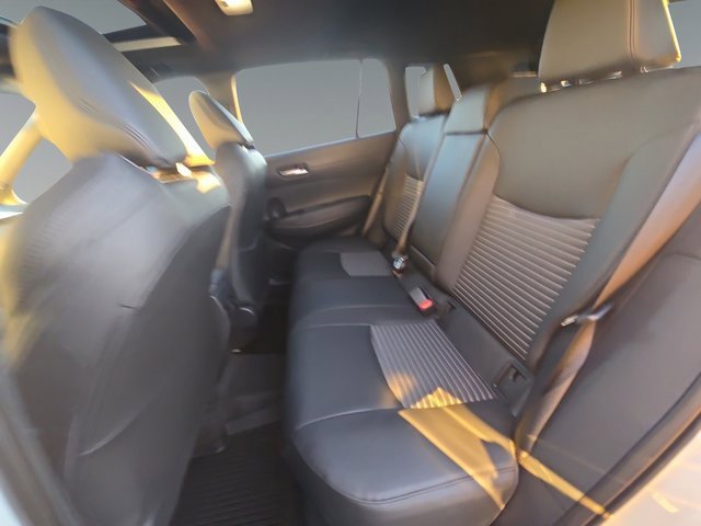 Used 2024 Toyota Corolla Cross XSE image 17