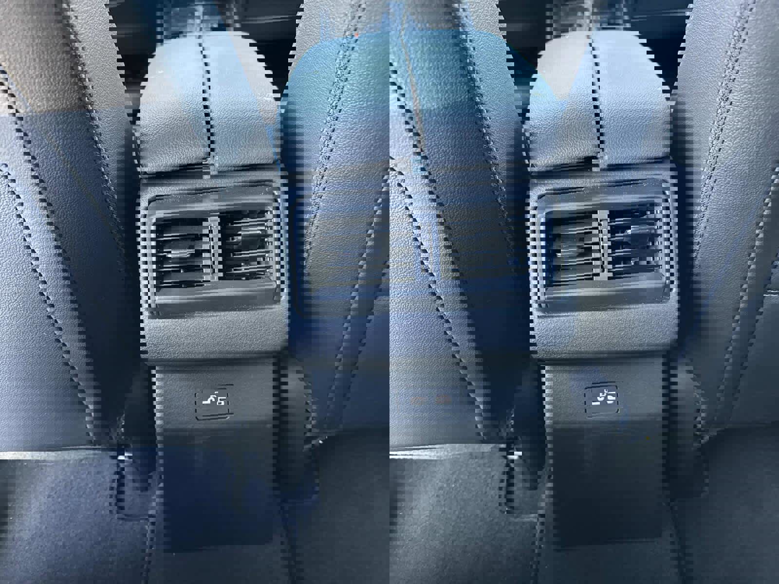 Certified 2025 MAZDA CX-50 AWD 2.5 Hybrid w/ Premium Pkg image 17