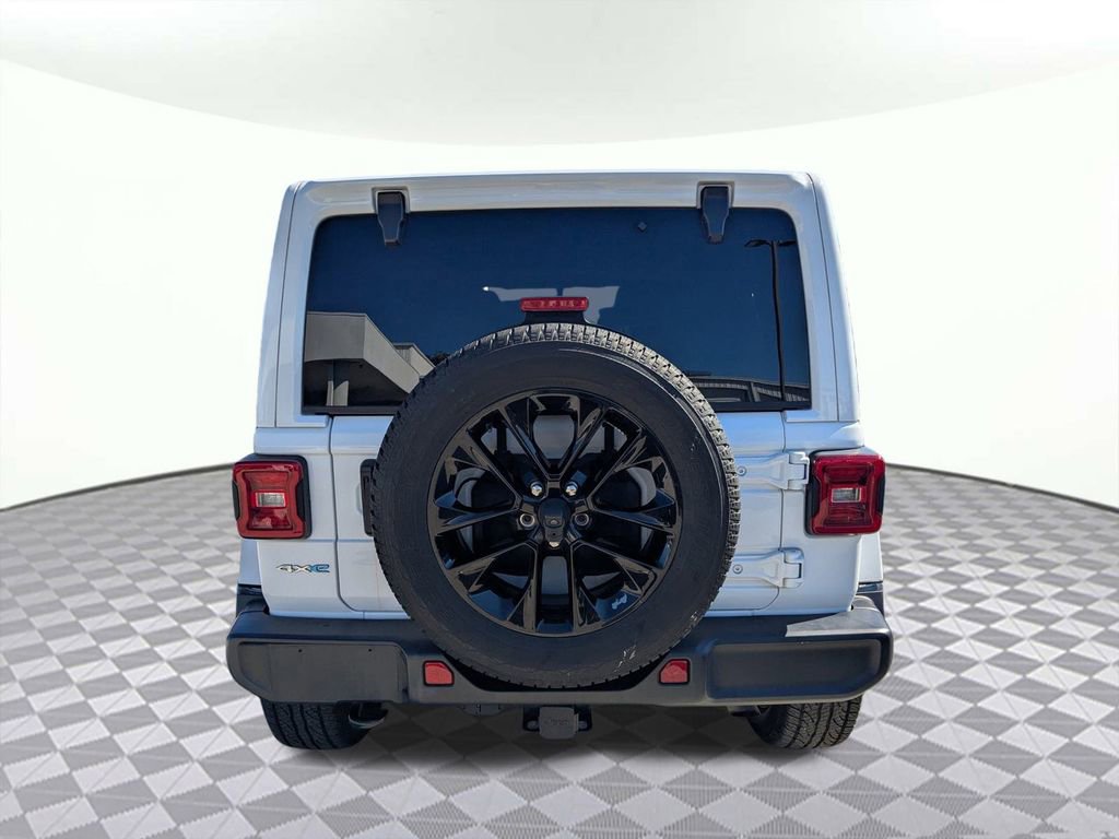 Used 2021 Jeep Wrangler Unlimited Sahara image 4