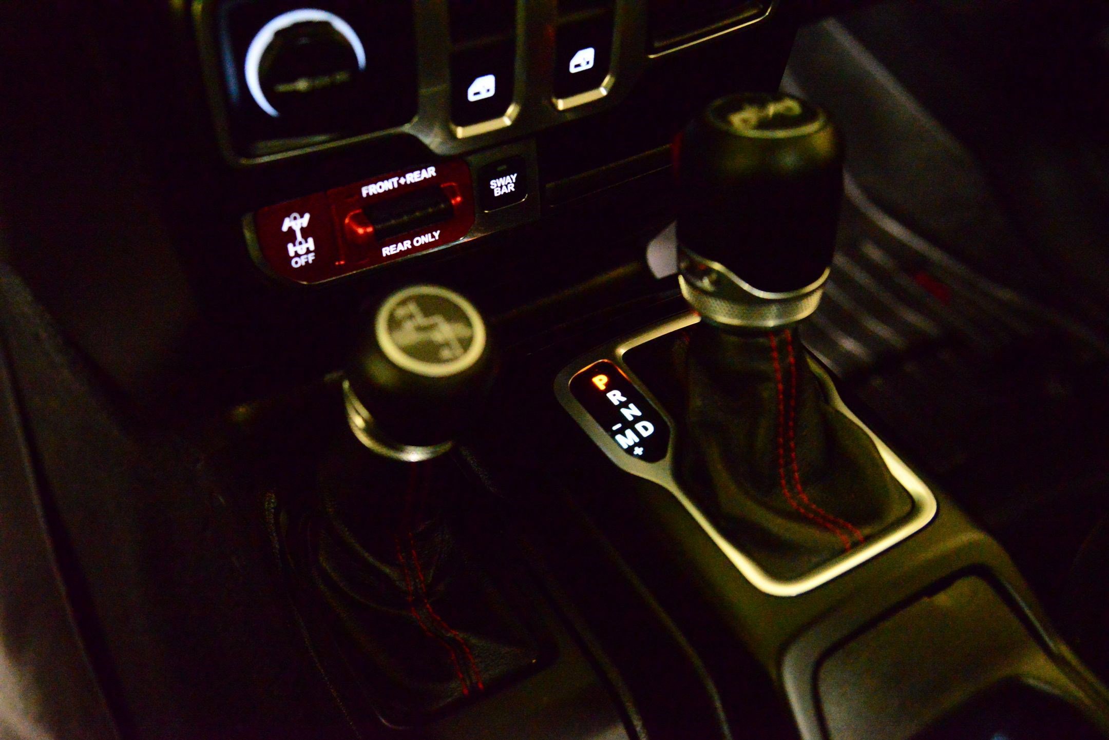 Used 2018 Jeep Wrangler Rubicon w/ Cold Weather Group image 14