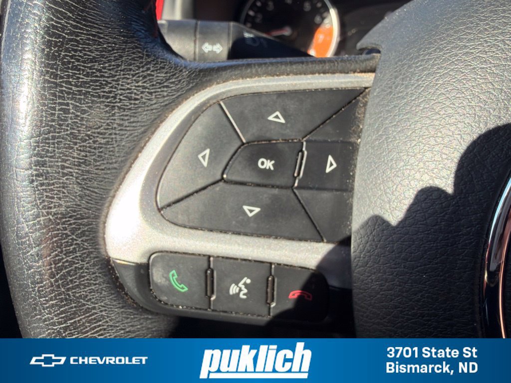 Used 2016 Jeep Renegade Trailhawk AWD/4WD image 8