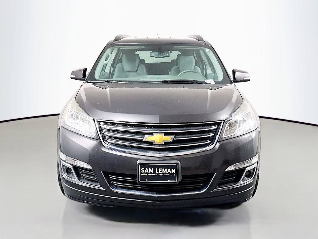 Used 2017 Chevrolet Traverse LT image 2