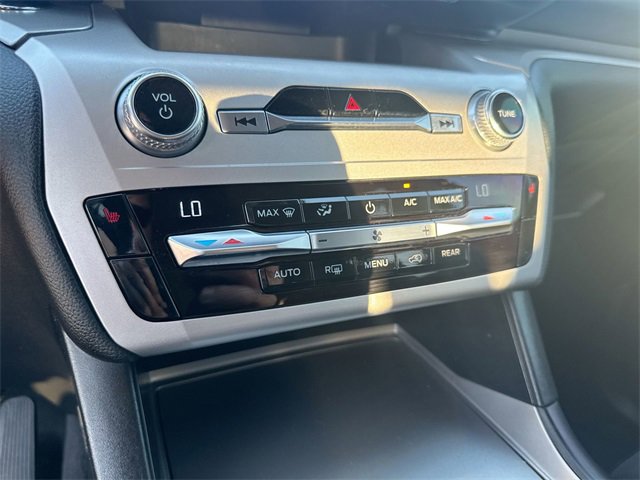 Certified 2021 Ford Explorer XLT image 21