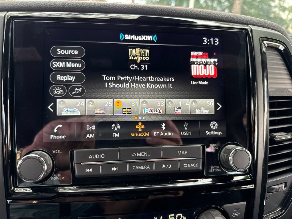 Used 2024 Nissan Titan PRO-4X AWD/4WD image 37