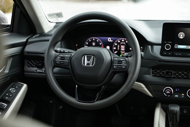 Used 2023 Honda Accord LX image 26