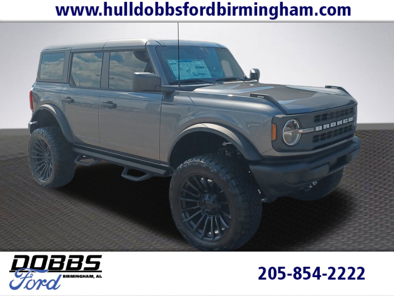 New 2025 Ford Bronco 4-Door image 1