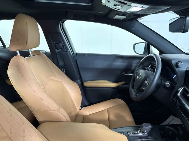 Used 2025 Lexus UX 300h AWD w/ Cold Area Package image 29