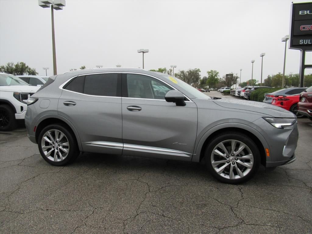 Used 2023 Buick Envision Avenir image 2