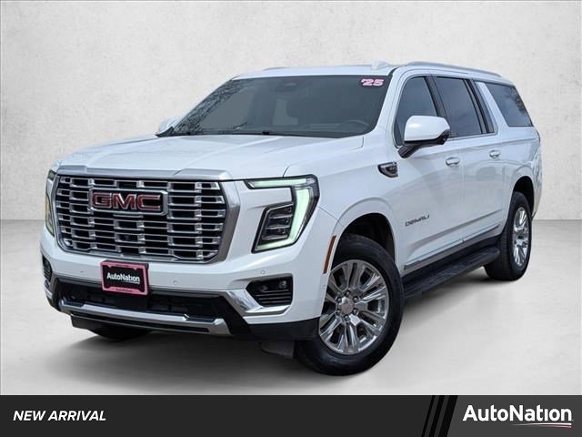Used 2025 GMC Yukon XL Denali image 1