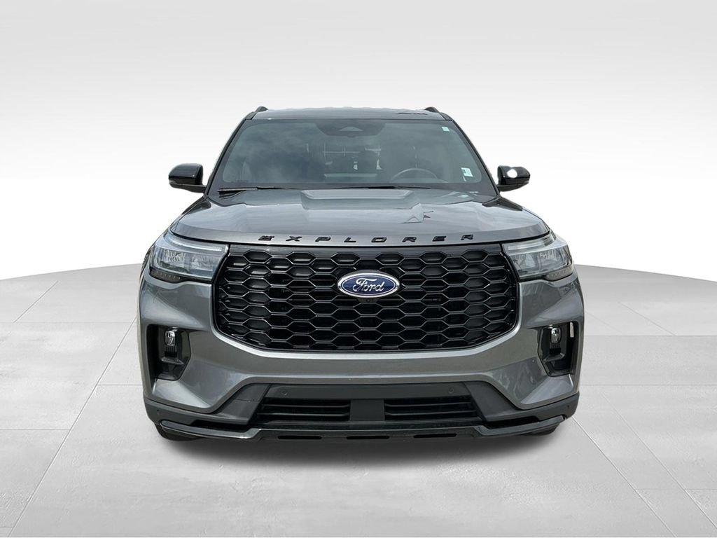 Used 2025 Ford Explorer ST-Line w/ Premium Package RWD image 13