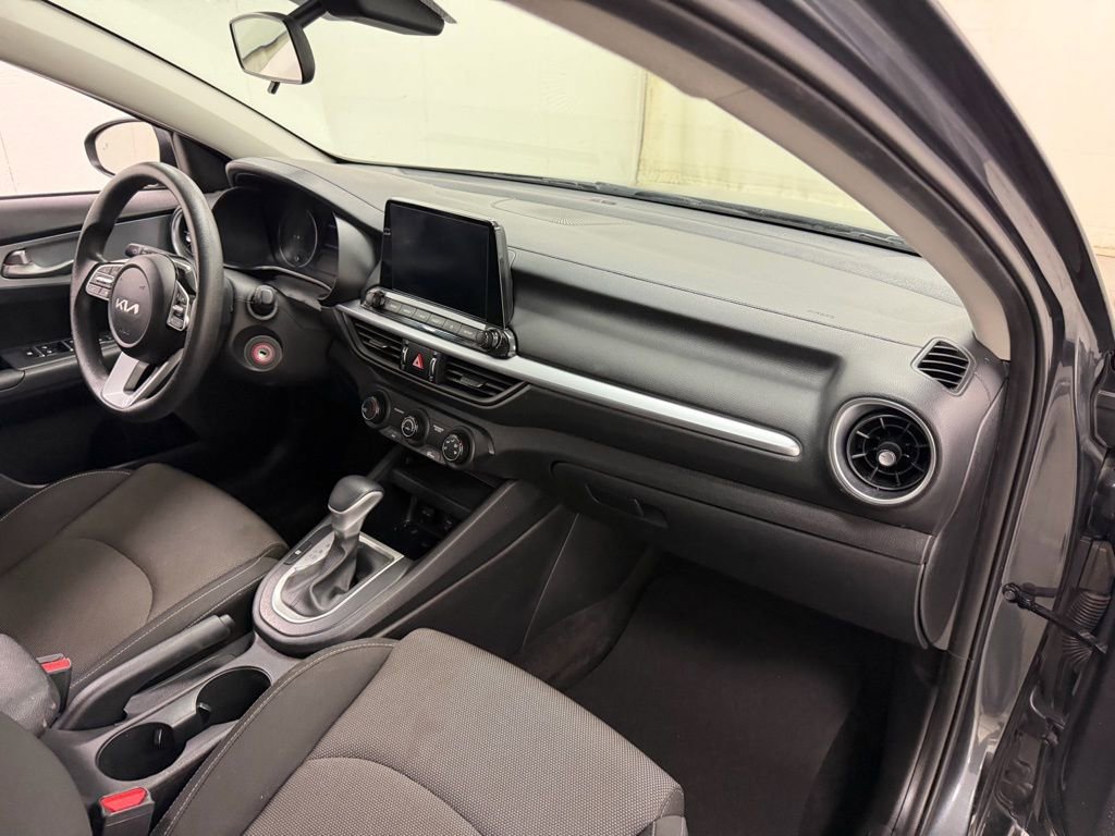 Used 2023 Kia Forte LXS w/ LXS Technology Package image 12