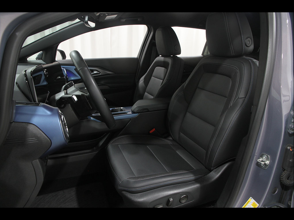 Used 2024 Chevrolet Equinox EV LT FWD image 6