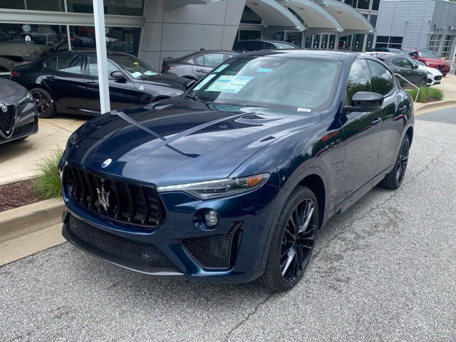 New 2024 Maserati Levante Trofeo AWD/4WD image 2