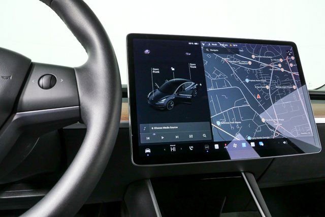 Used 2020 Tesla Model 3 Long Range image 12