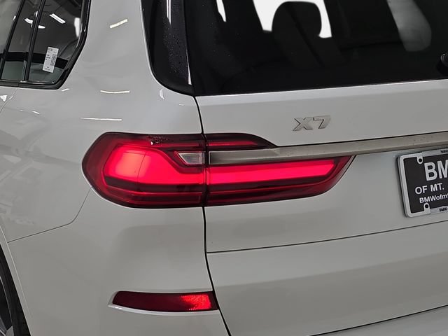 Used 2021 BMW X7 M50i AWD/4WD image 34