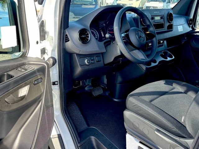 Used 2026 Mercedes-Benz Sprinter 2500 image 15