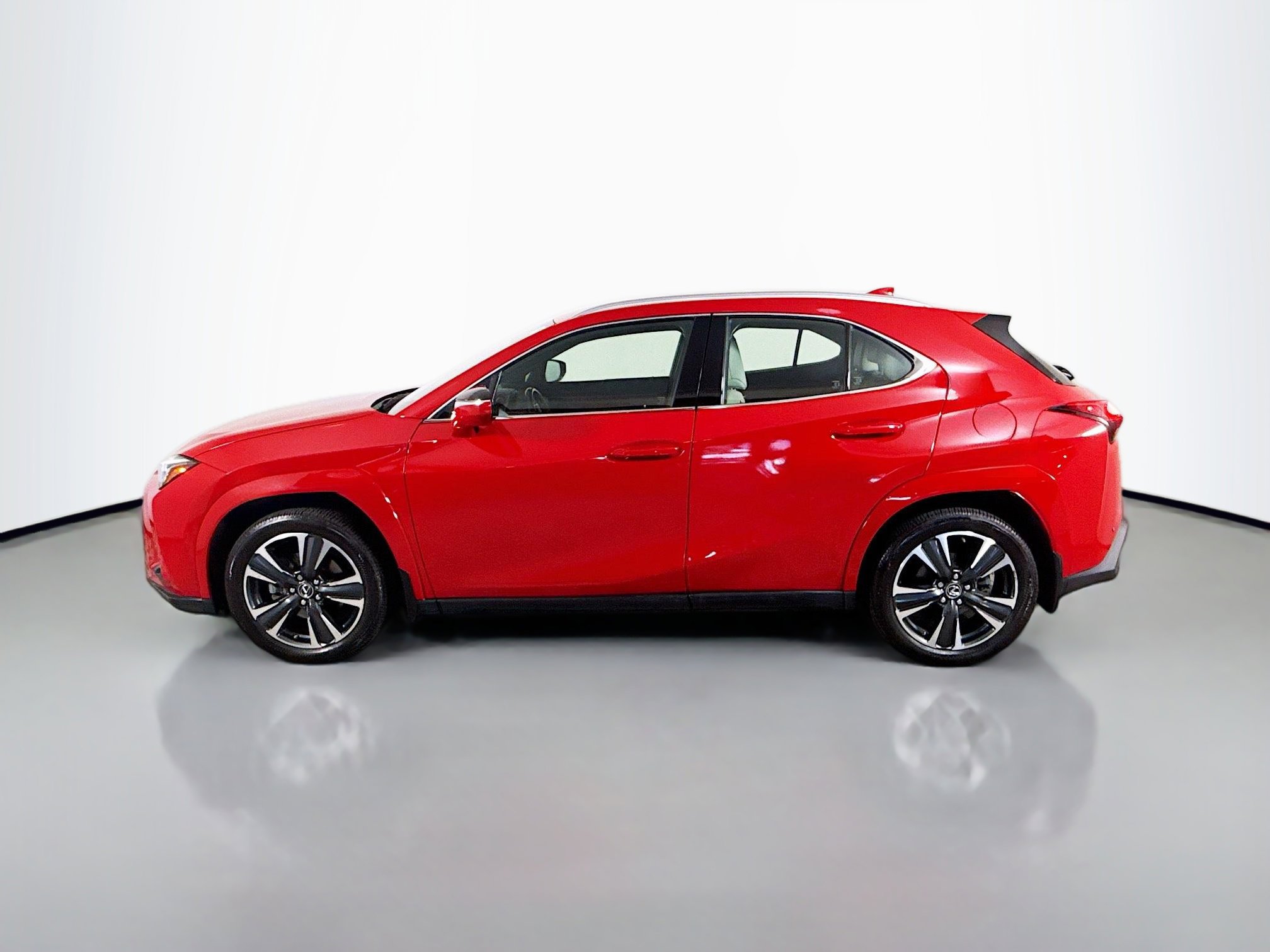 Used 2022 Lexus UX 250h w/ Premium Package AWD/4WD image 6
