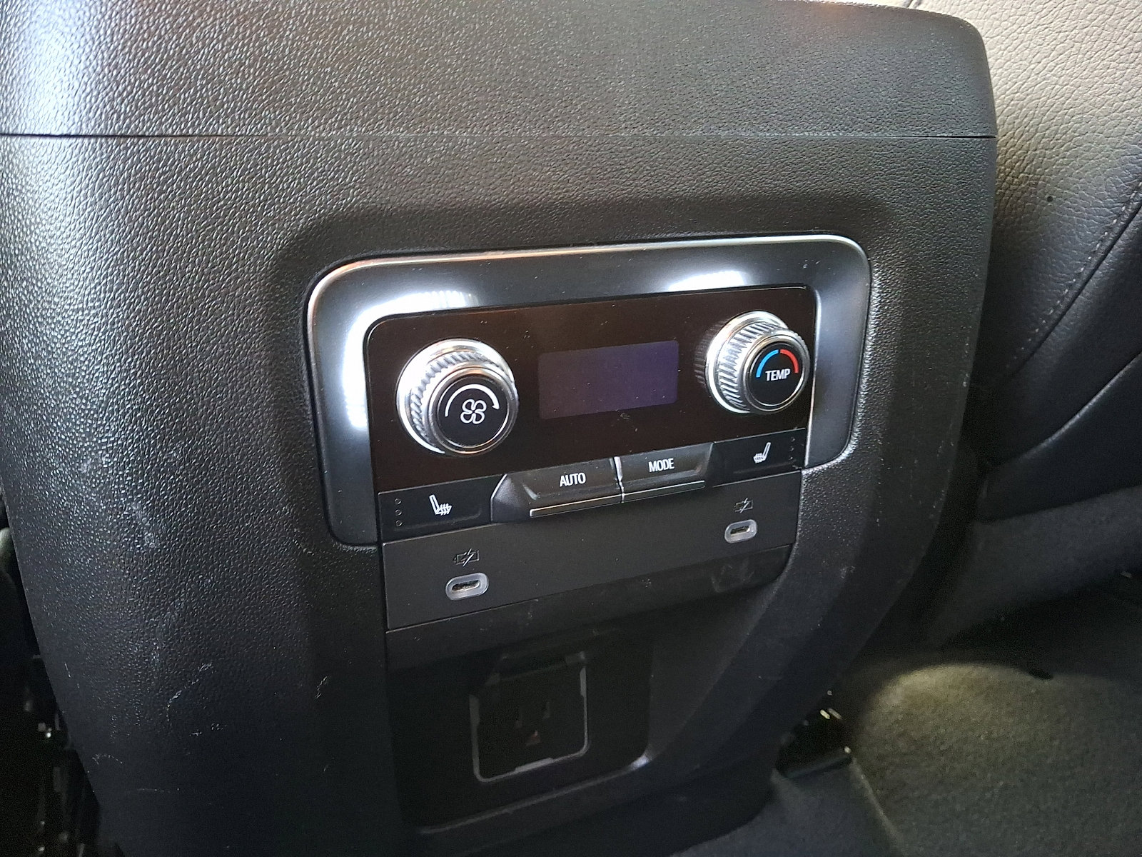 Certified 2023 GMC Yukon Denali AWD/4WD image 12