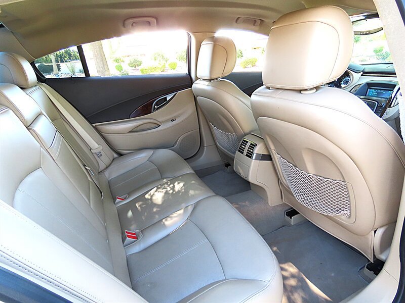 Used 2010 Buick LaCrosse CXL w/ Luxury Package FWD image 23