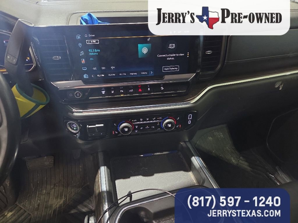 Used 2024 Chevrolet Silverado 2500 LT w/ Texas Edition AWD/4WD image 9