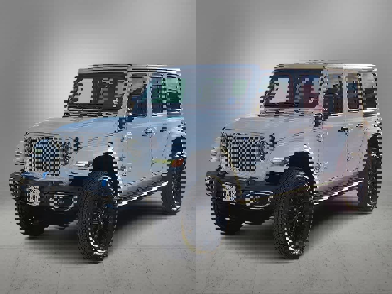 Used 2023 Jeep Wrangler Sahara w/ Cold Weather Group image 4