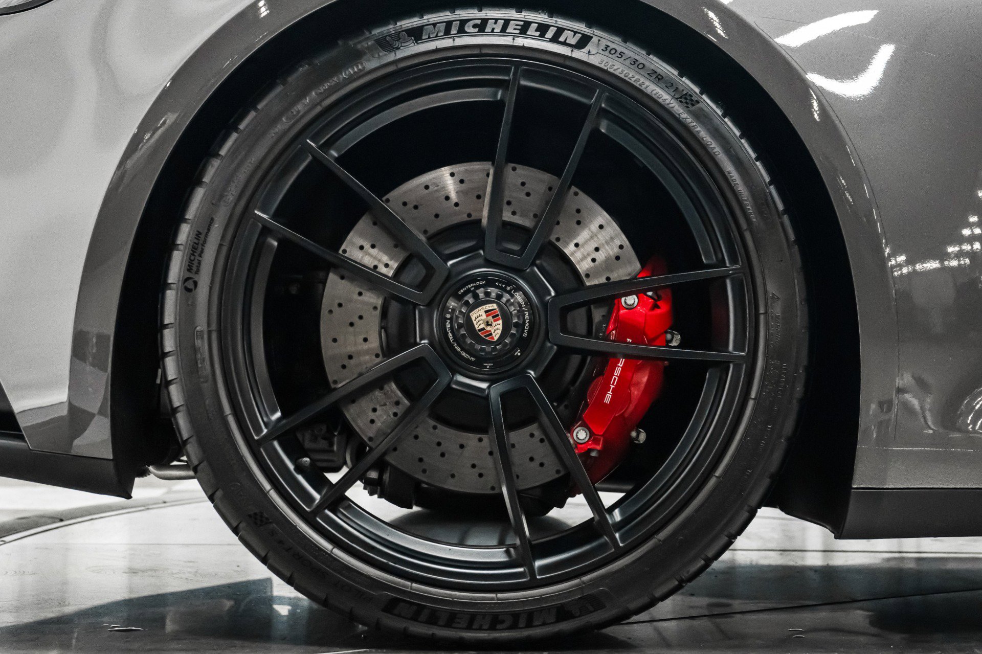 Used 2023 Porsche 911 Cabriolet image 10