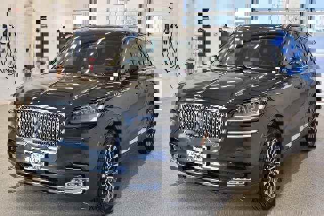 Used 2021 Lincoln Aviator Reserve w/ Equipment Group 201A image 9