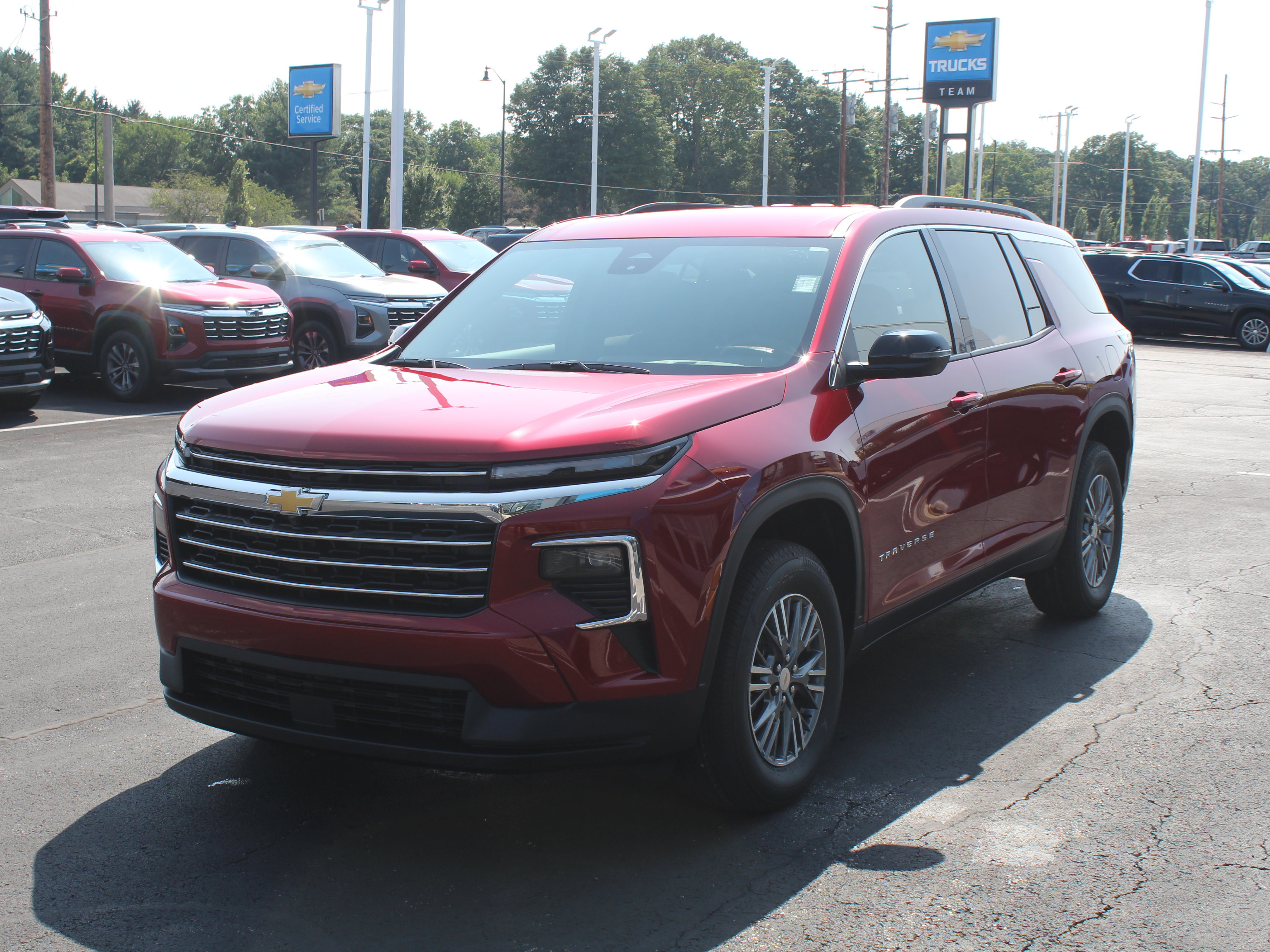 New 2027 Chevrolet Traverse LT AWD/4WD image 7