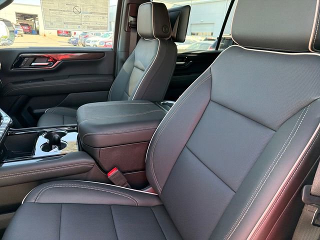 New 2026 GMC Yukon XL Elevation w/ Elevation Premium Package image 17