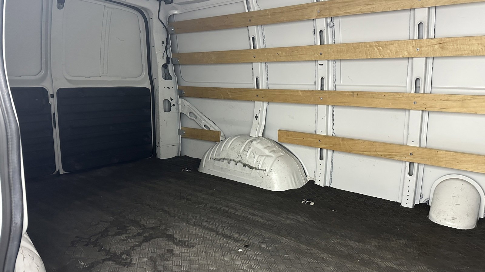 Used 2023 Chevrolet Express 2500 w/ Driver Convenience Package RWD image 23