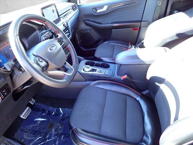 Used 2024 Ford Escape ST-Line image 12
