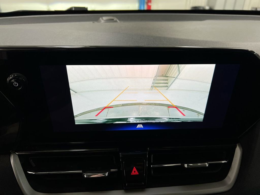 Used 2025 Chevrolet TrailBlazer LT image 15