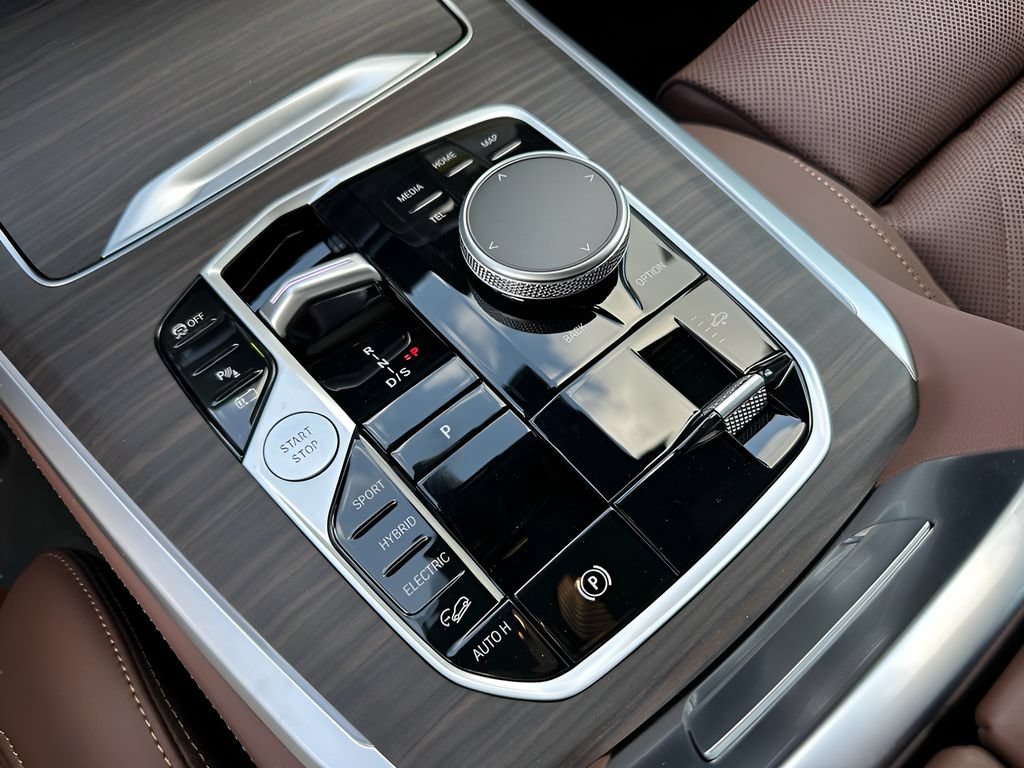 New 2026 BMW X5 xDrive50e AWD/4WD image 19