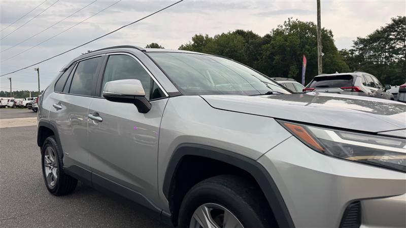 Used 2022 Toyota RAV4 XLE w/ Convenience Package AWD/4WD image 20