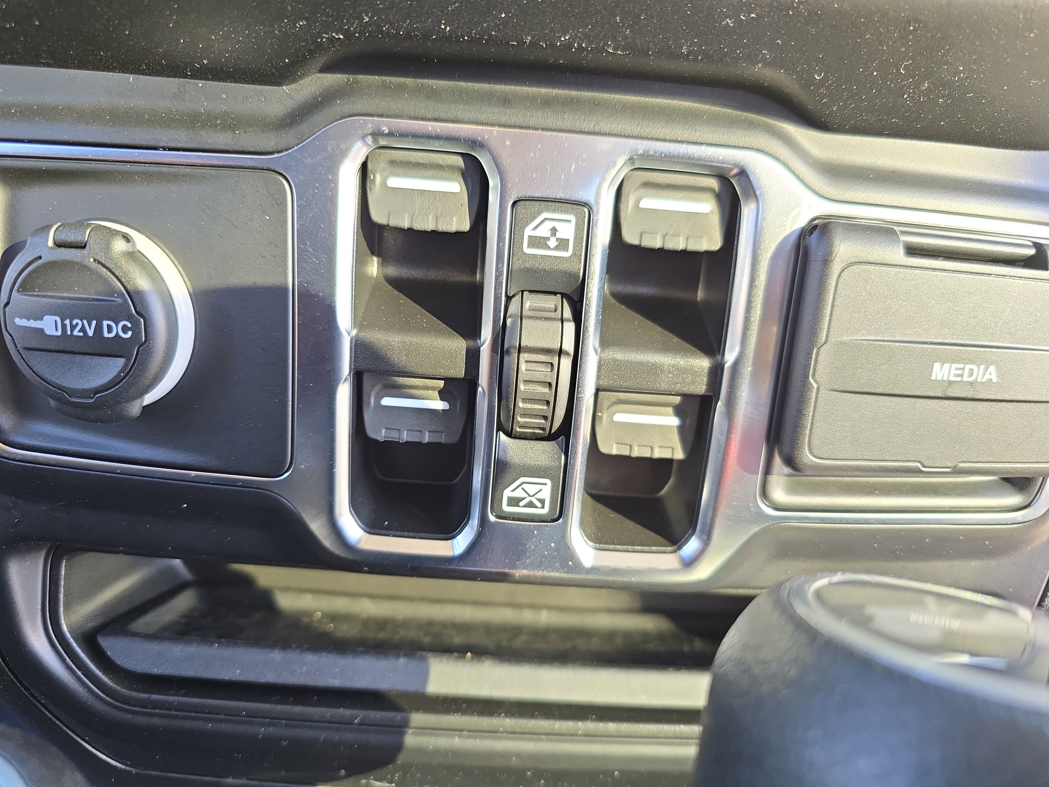 Used 2021 Jeep Wrangler Unlimited Willys image 25