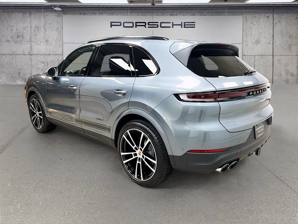 New 2026 Porsche Cayenne AWD/4WD image 3
