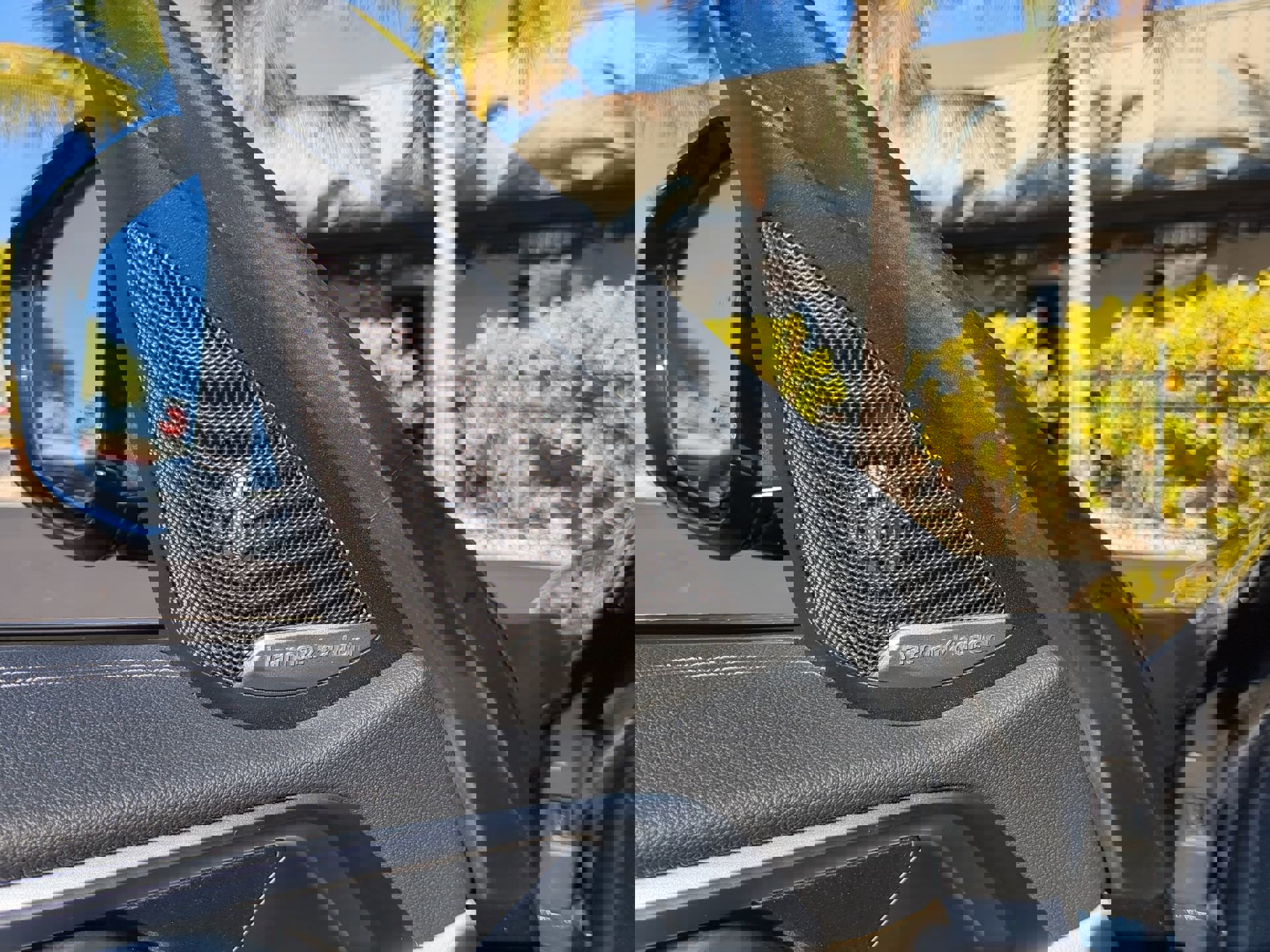 Used 2023 BMW 430i xDrive Convertible w/ M Sport Package image 19