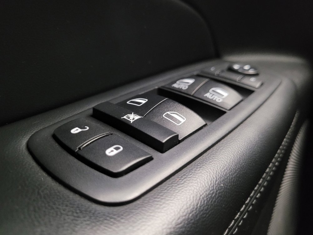 Used 2020 Jeep Grand Cherokee Altitude image 27