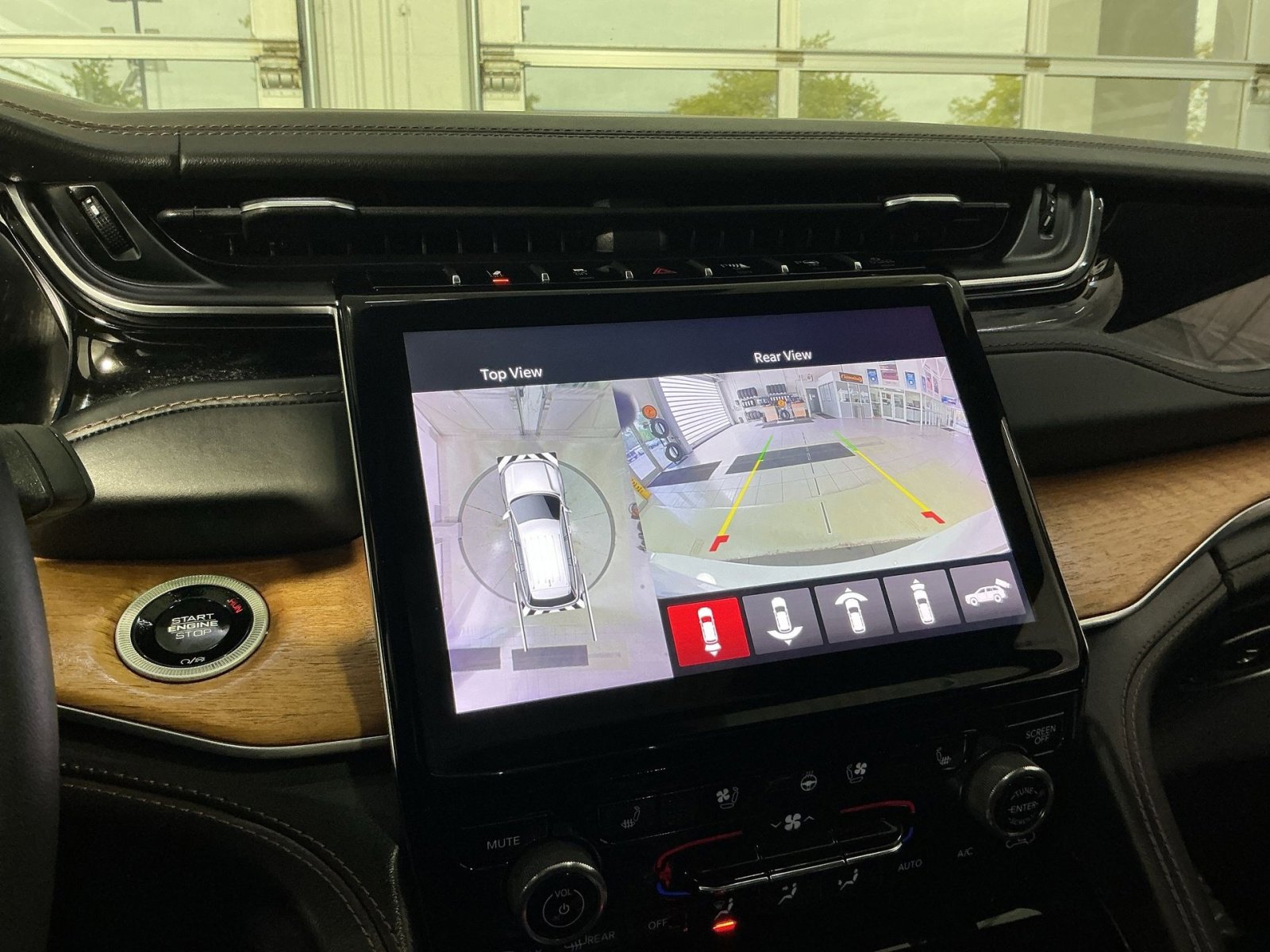Used 2022 Jeep Grand Cherokee L Summit AWD/4WD image 20