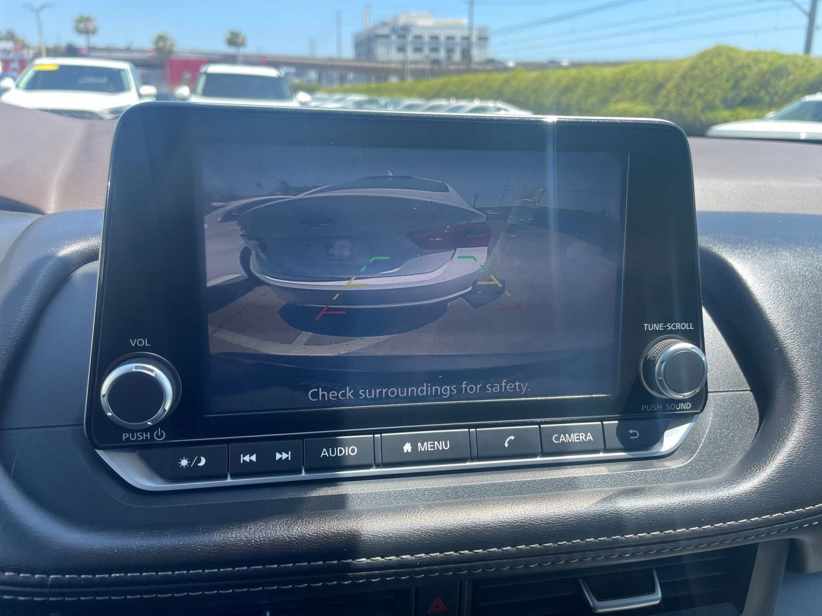 Used 2023 Nissan Rogue SV image 17