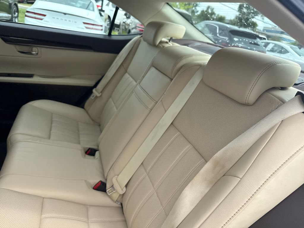 Used 2018 Lexus ES 350 w/ Luxury Package w/Wood Trim FWD image 14
