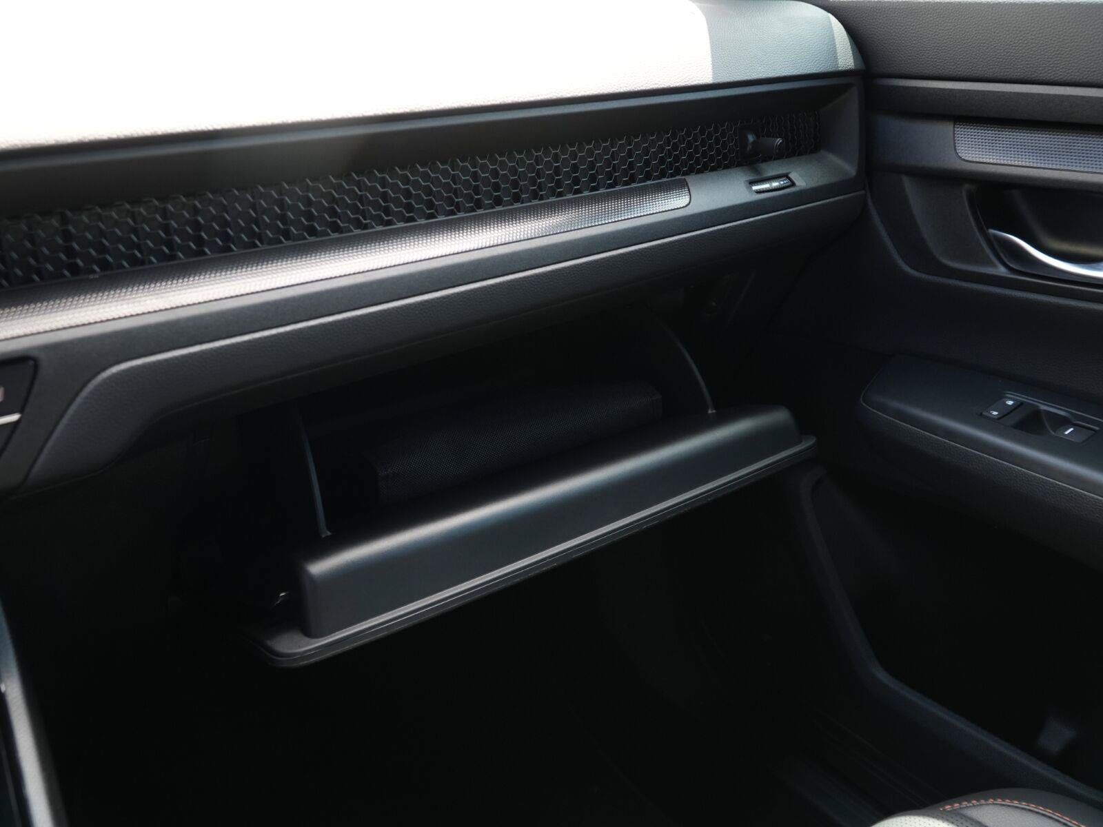 Used 2025 Honda CR-V Sport-L image 29