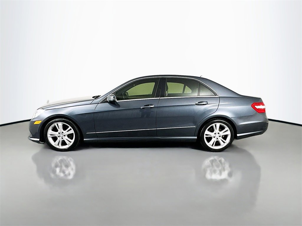 Used 2013 Mercedes-Benz E 350 Sedan image 4