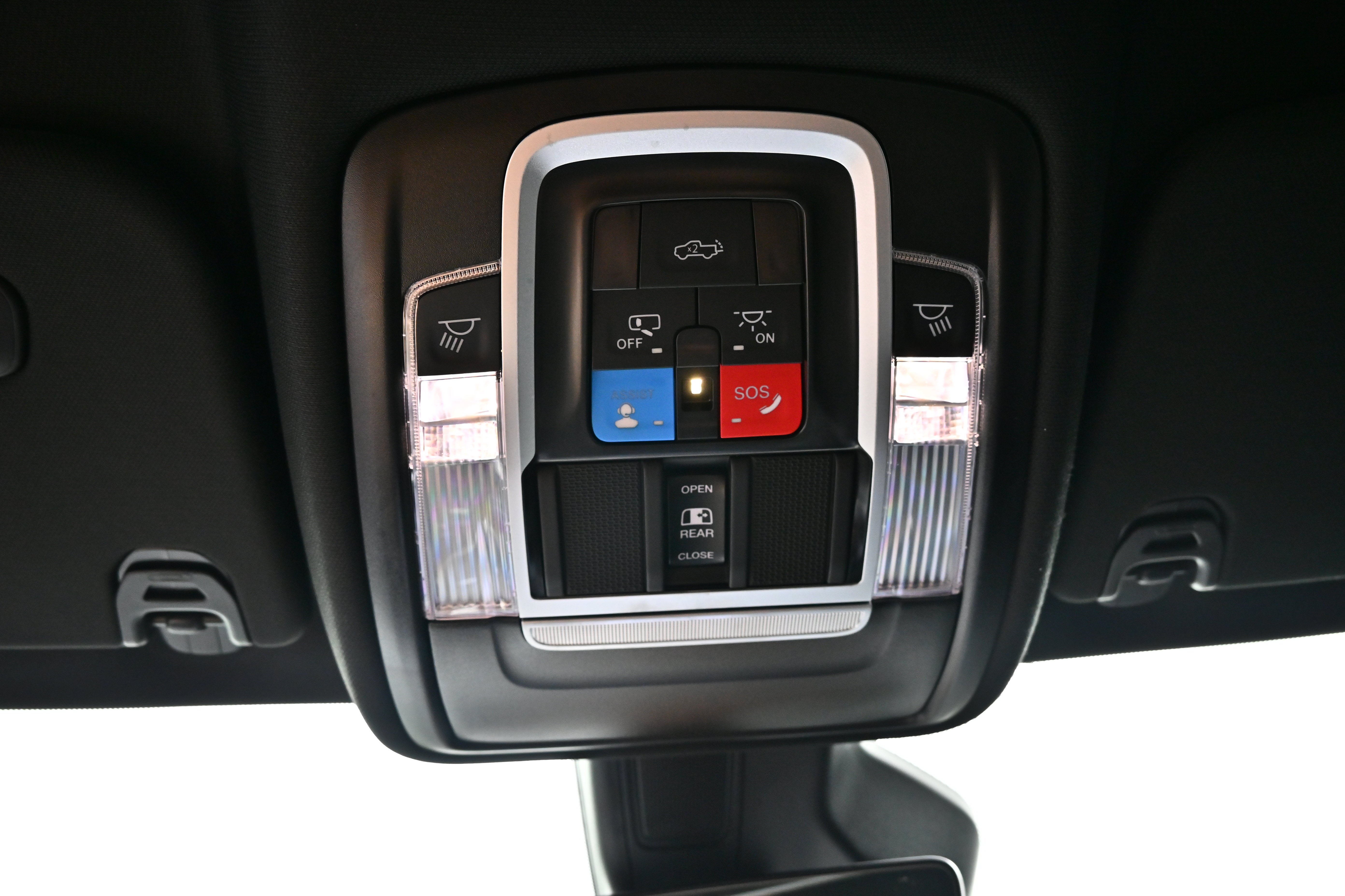 Used 2025 RAM 1500 Big Horn AWD/4WD image 34