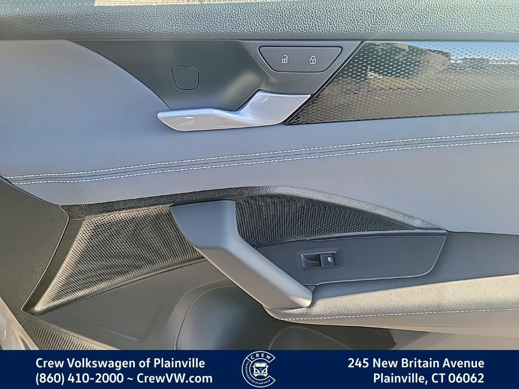 New 2026 Volkswagen Tiguan SE image 42