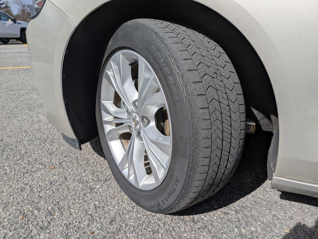 Used 2014 Chevrolet Impala LT w/ Convenience Package image 36