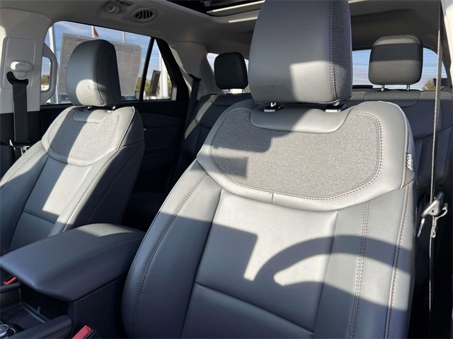 New 2025 Ford Explorer Active w/ Active Comfort Package image 25