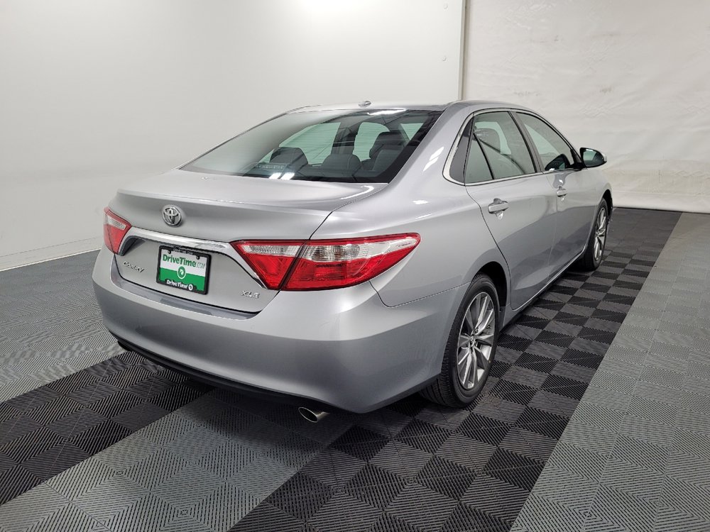 Used 2015 Toyota Camry XLE image 9